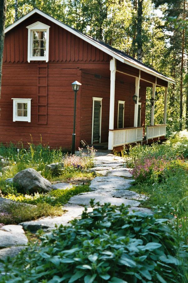 Nukula Guestrooms Oravasaari Exterior photo